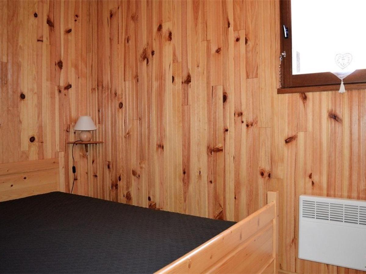 Bas De Chalet Cosy Avec Balcon Et 1 Chambre - Fr-1-593-26 Les Angles  Exterior photo